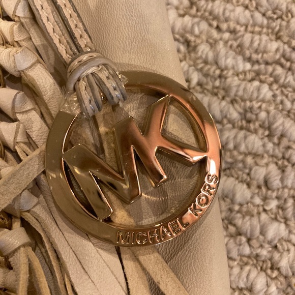 Tory Burch cream Hobo with tassels - Picture 2 of 4